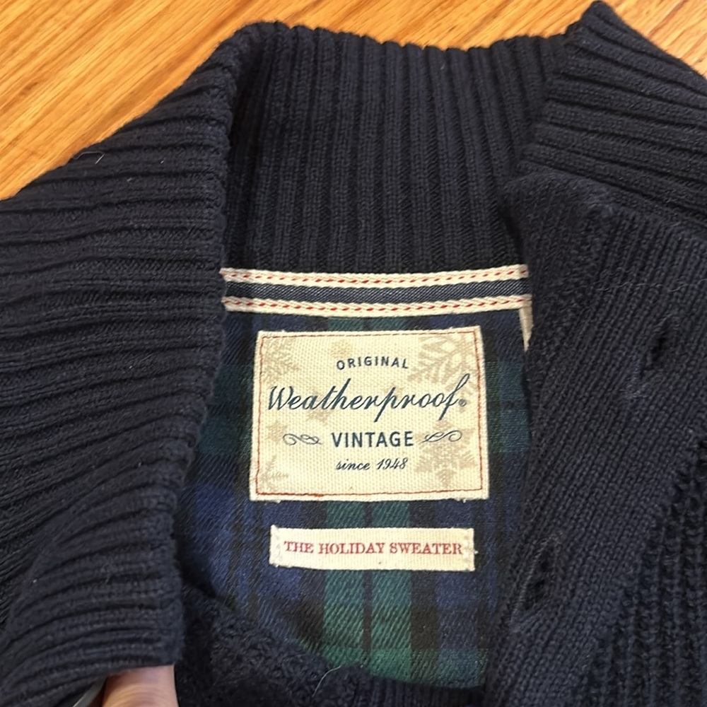 Weatherproof sweater - Picture 3 of 3